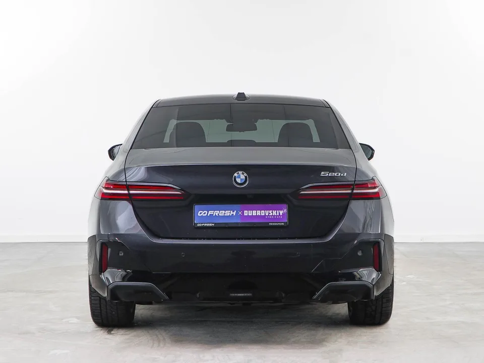 BMW 5 серия 2023 — миниатюра 4
