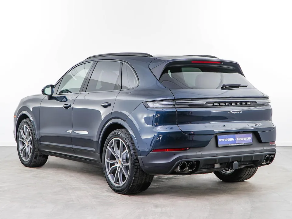 Porsche Cayenne 2023 — миниатюра 2