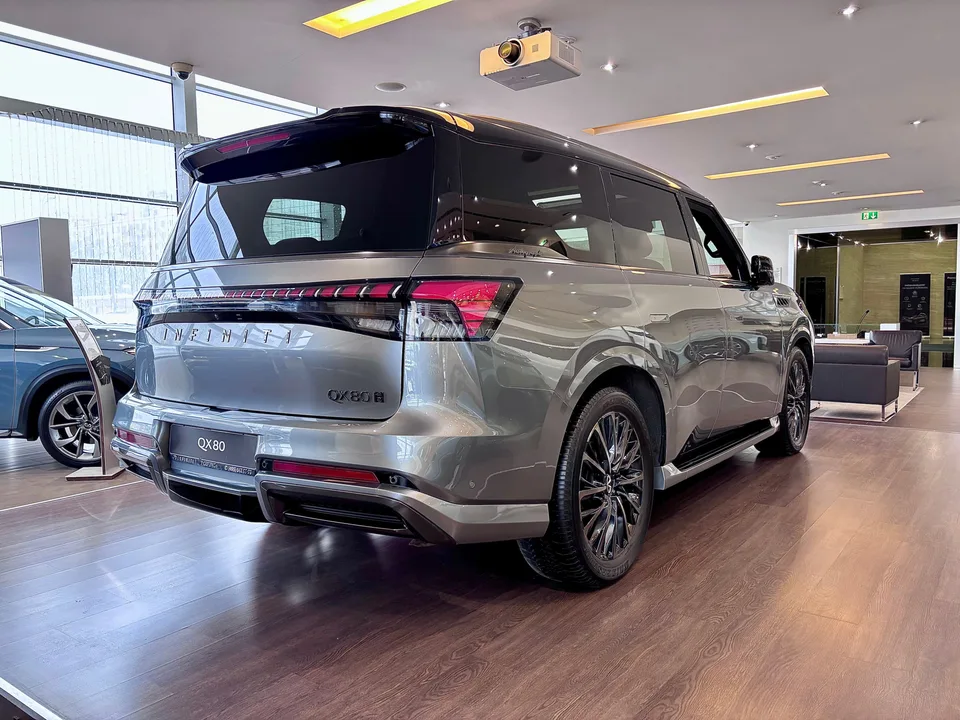 Infiniti QX80 2024 — миниатюра 5