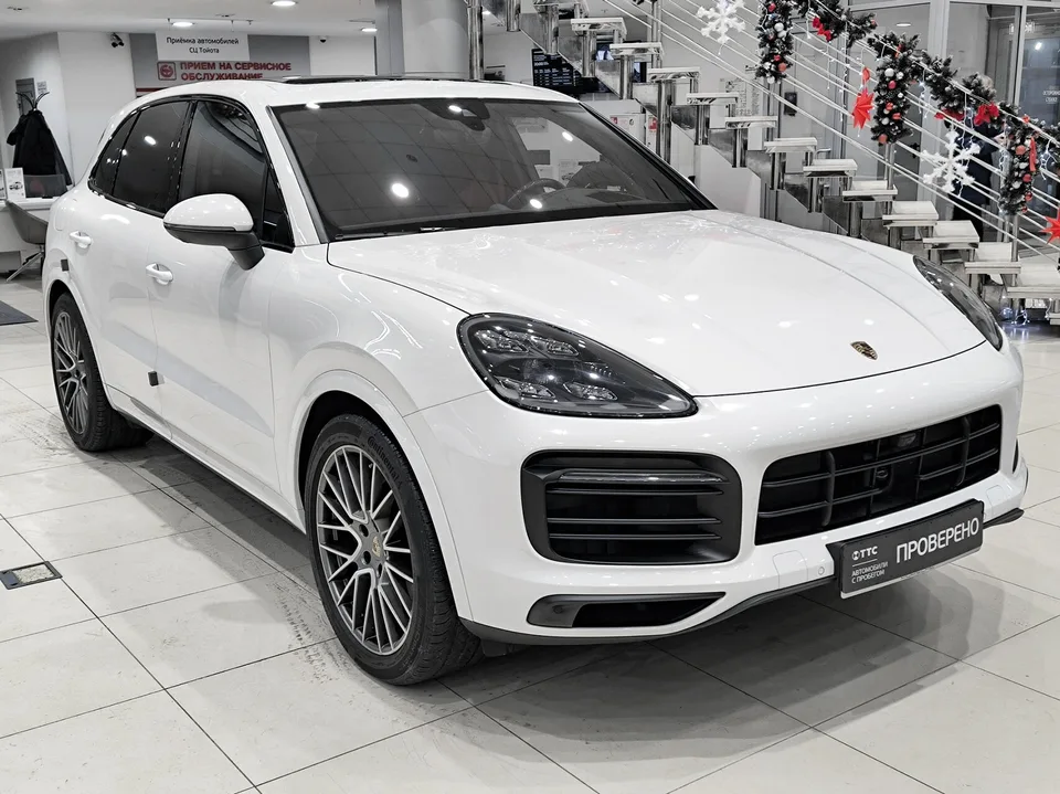Porsche Cayenne 2022 — миниатюра 3