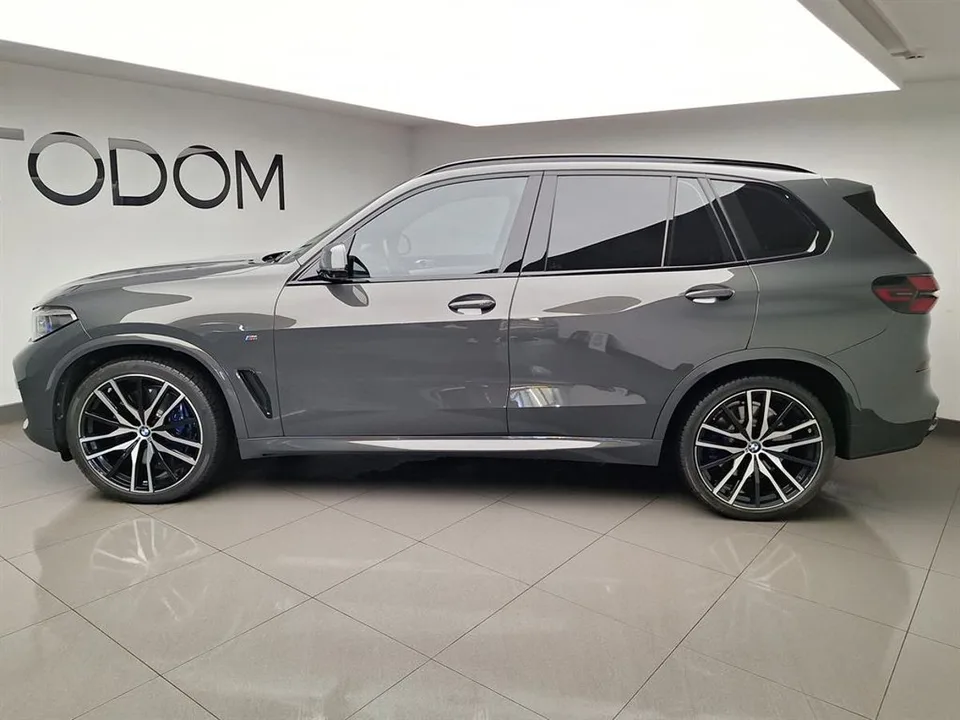 BMW X5 2022 — миниатюра 2