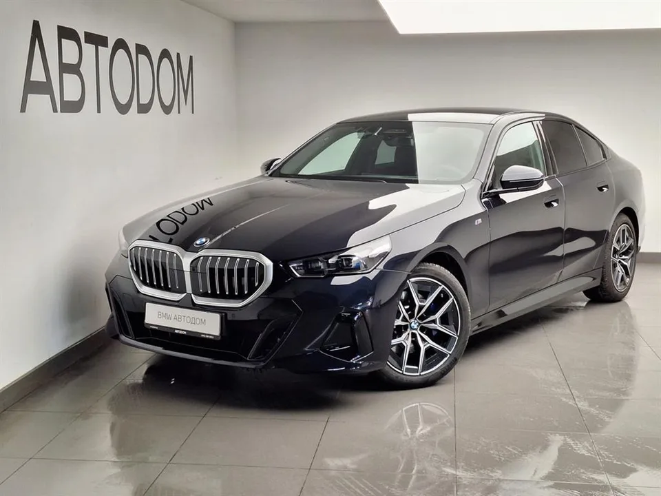 BMW 5 серия 2025 — фото 1, купить с доставкой в Москву