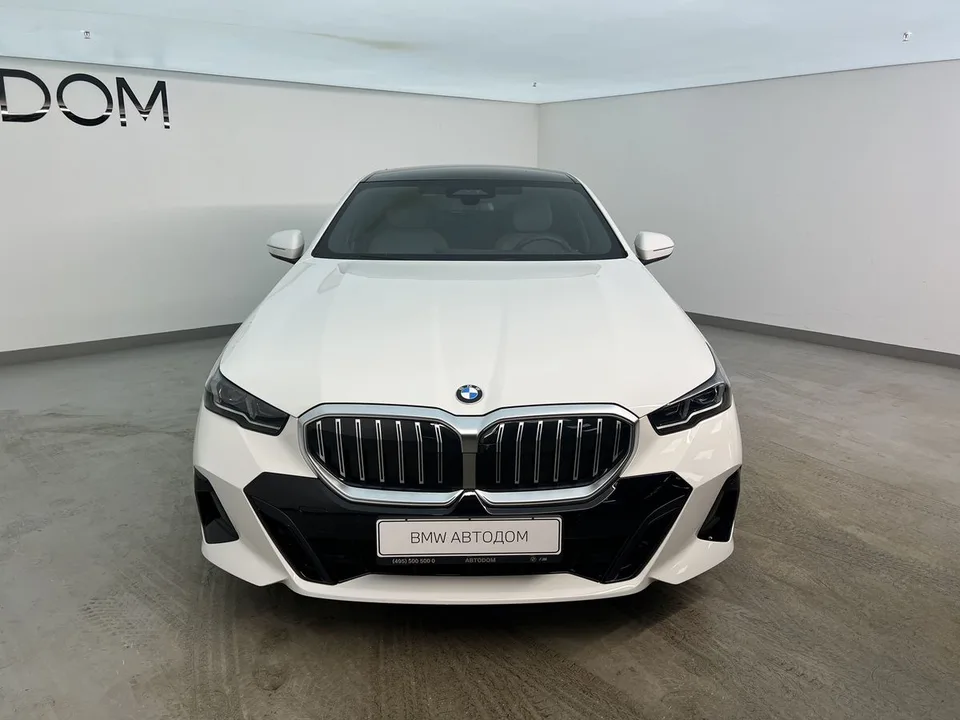 BMW 5 Series 2024 — миниатюра 3