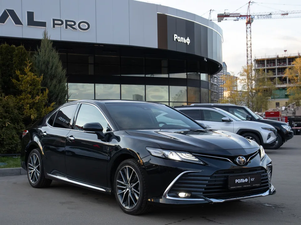 Toyota Camry 2023 — миниатюра 2