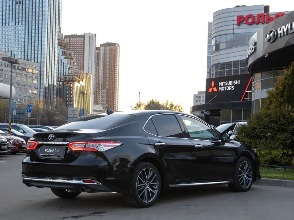 Toyota Camry 2023 — миниатюра 4
