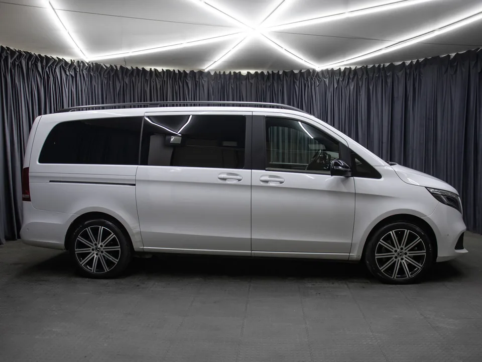 Mercedes-Benz V-Класс 2022 — миниатюра 4