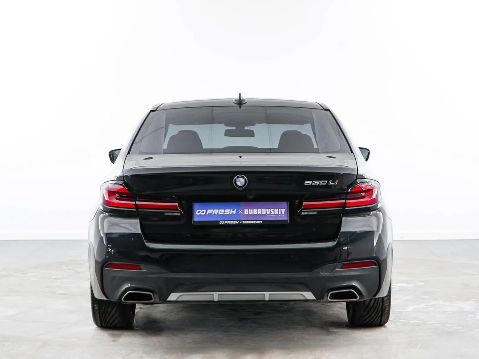 BMW 5 Series 2022 — миниатюра 4