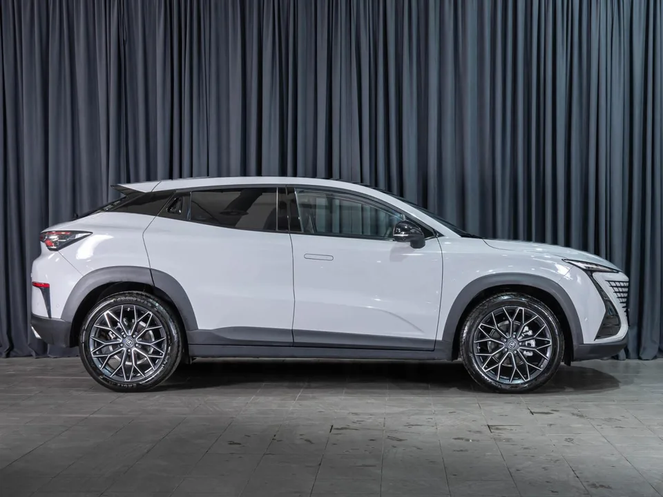 Changan UNI-T 2023 — миниатюра 2