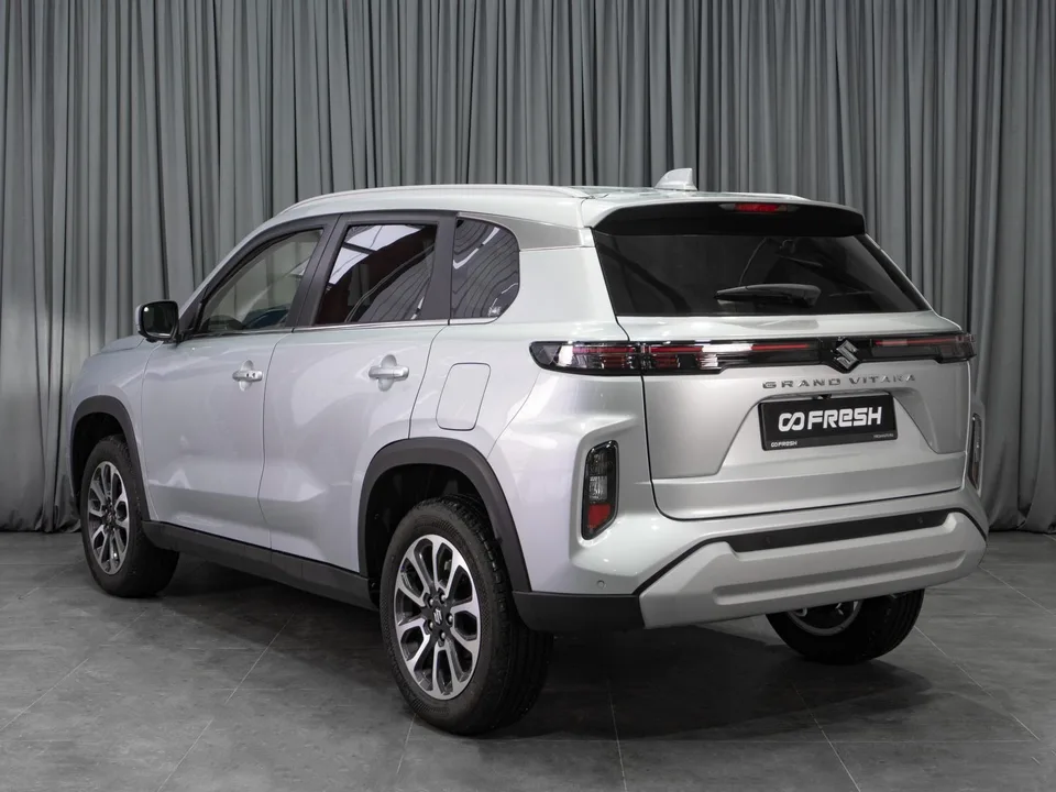 Suzuki Grand Vitara 2023 — миниатюра 2