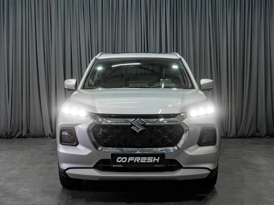 Suzuki Grand Vitara 2023 — миниатюра 3