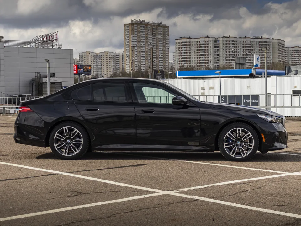 BMW 5 серия 2024 — миниатюра 5