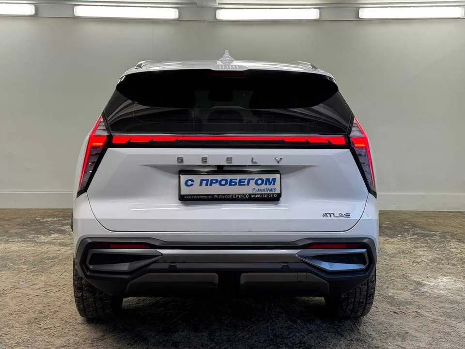 Geely Atlas 2023 — миниатюра 3