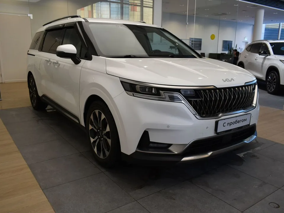 Kia Carnival 2022 — миниатюра 2