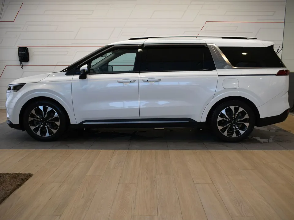 Kia Carnival 2022 — миниатюра 3