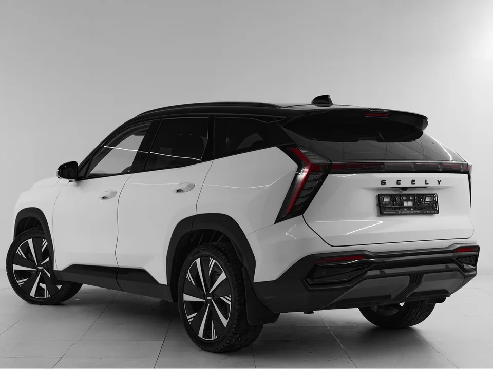 Geely Atlas 2023 — миниатюра 4