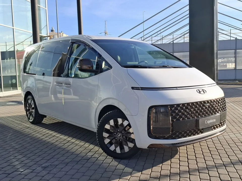 Hyundai Staria 2022 — миниатюра 2