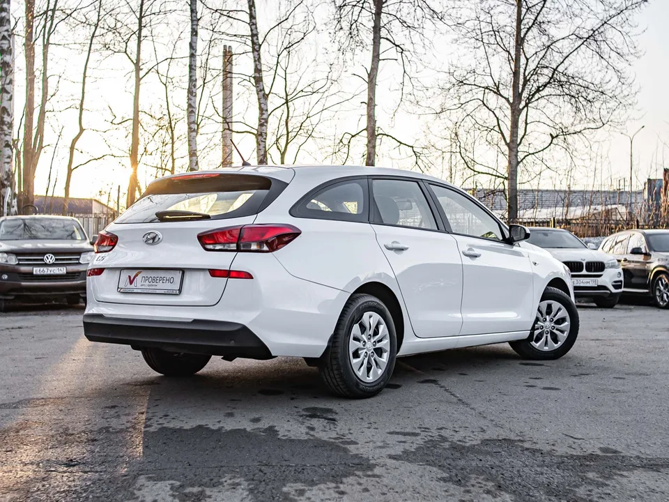 Hyundai i30 2023 — миниатюра 2
