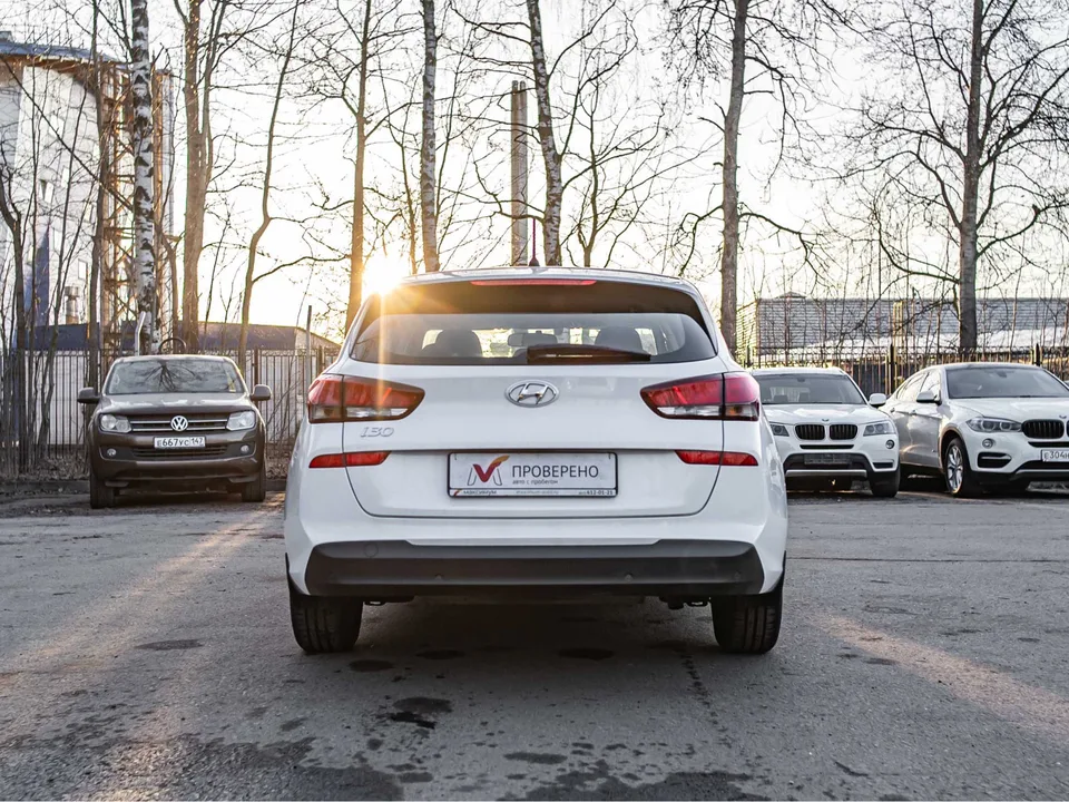 Hyundai i30 2023 — миниатюра 4