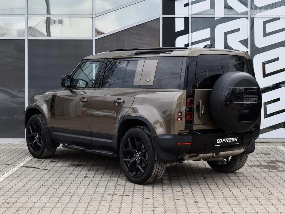 Land Rover Defender 110 2022 — миниатюра 2