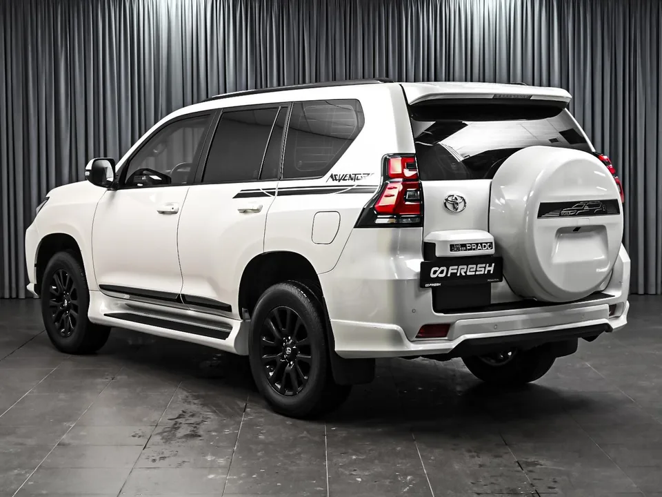 Toyota Land Cruiser Prado 2022 — миниатюра 2