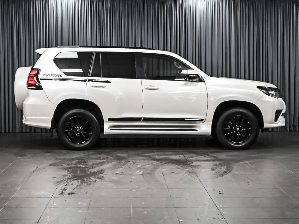 Toyota Land Cruiser Prado 2022 — миниатюра 5