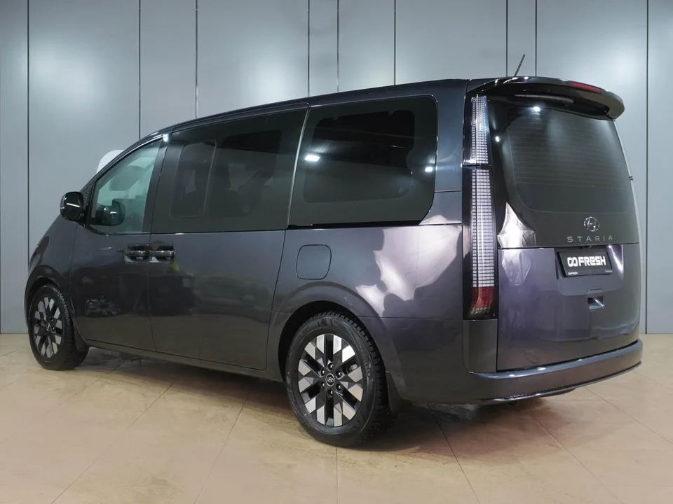 Hyundai Staria 2022 — миниатюра 2