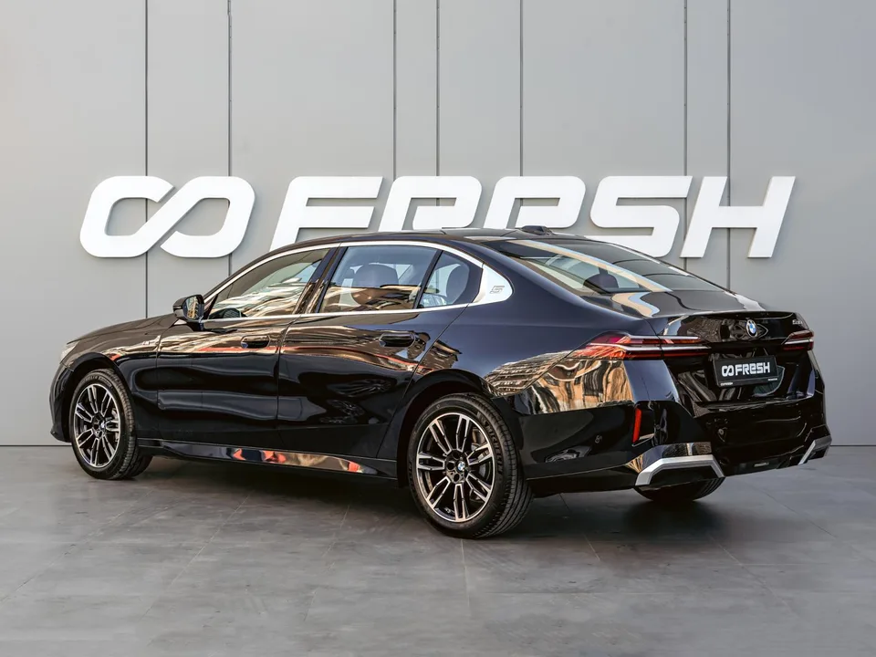 BMW 5 серия 2025 — миниатюра 2