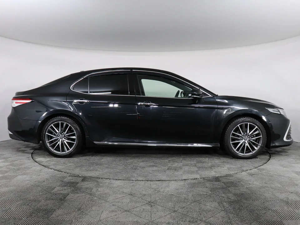 Toyota Camry 2023 — миниатюра 4