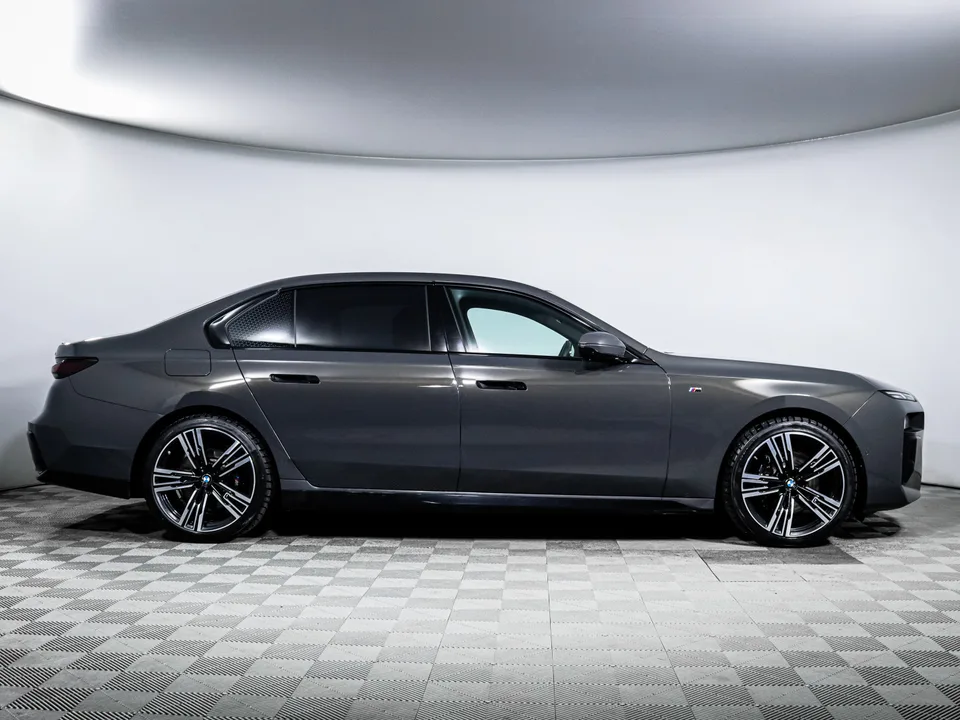 BMW 7 серия 2023 — миниатюра 4