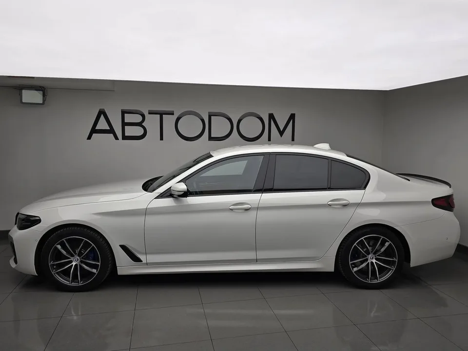 BMW 5 серия 2023 — миниатюра 2