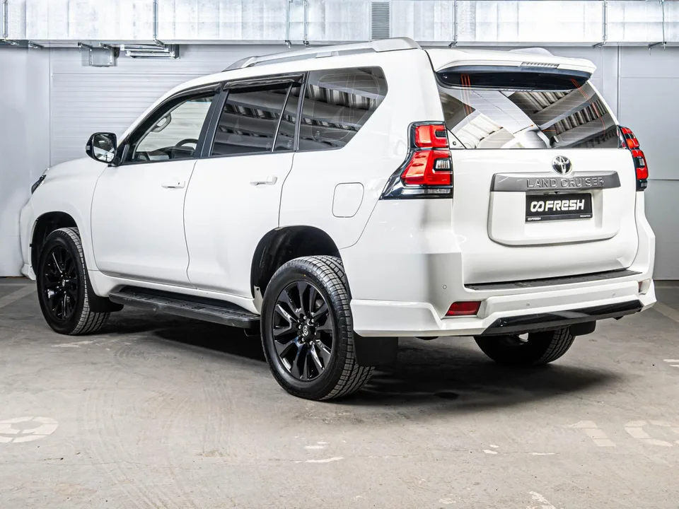 Toyota Land Cruiser Prado 2023 — миниатюра 2