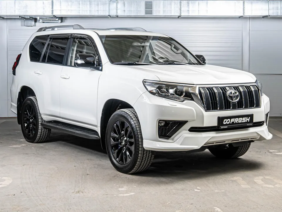 Toyota Land Cruiser Prado 2023 — фото 1, купить с доставкой в Москву
