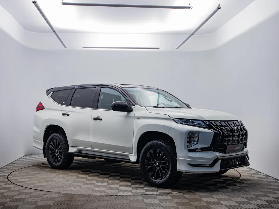 Mitsubishi Montero Sport 2022 — миниатюра 3