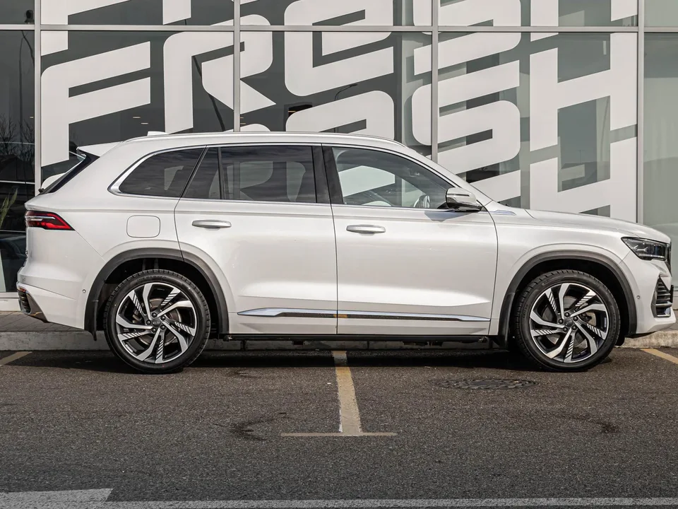 Geely Monjaro 2023 — миниатюра 5