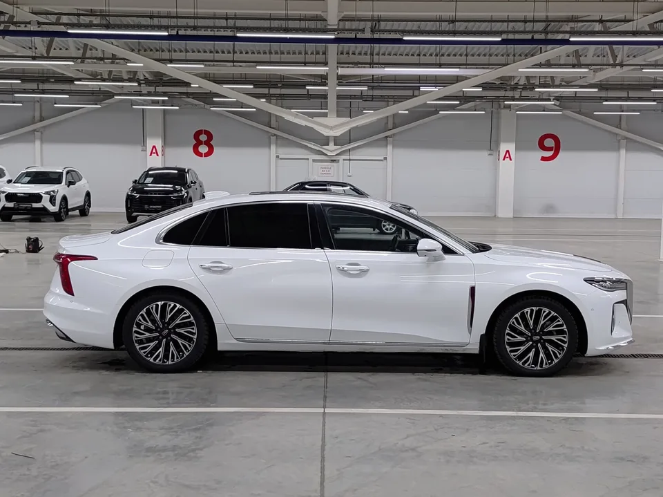 Hongqi H5 2023 — миниатюра 5