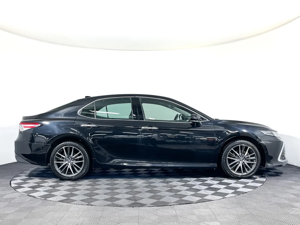 Toyota Camry 2023 — миниатюра 4