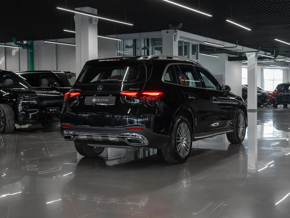 Mercedes-Benz GLC купе 2024 — миниатюра 4