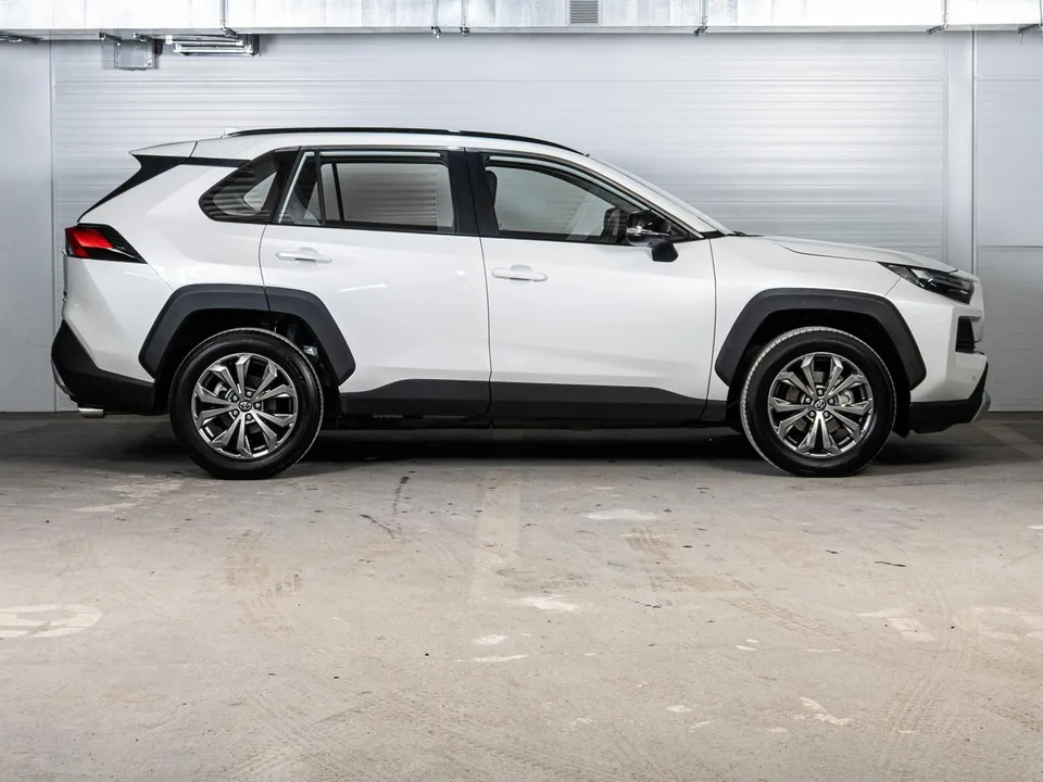 Toyota RAV4 2024 — миниатюра 5