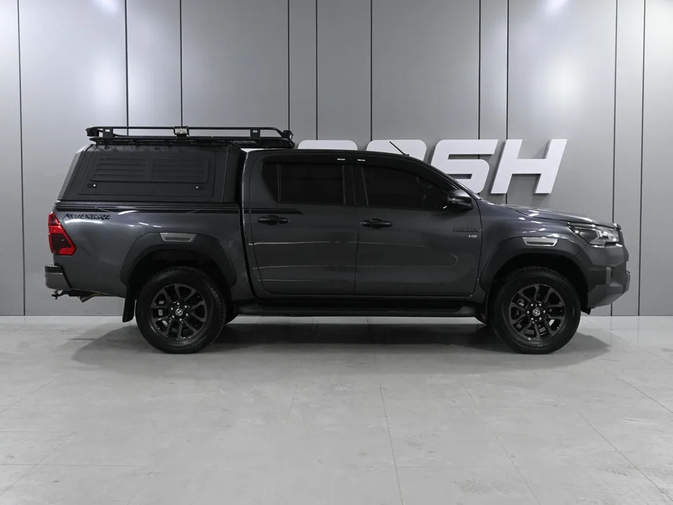 Toyota Hilux 2023 — миниатюра 5