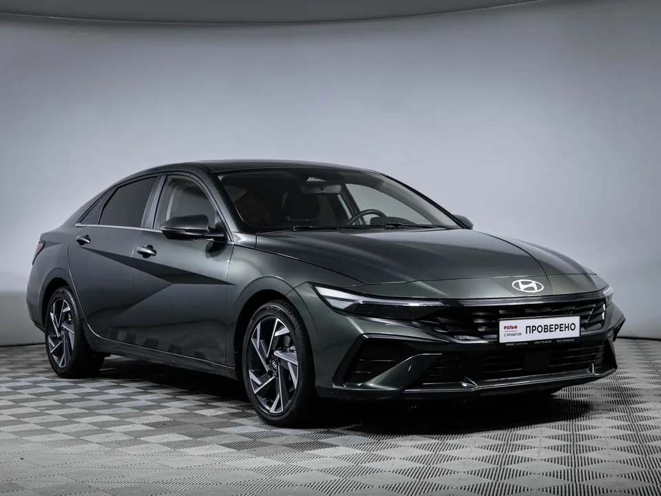 Hyundai Elantra 2023 — миниатюра 3