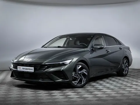 Hyundai Elantra 2023 купить в Москве