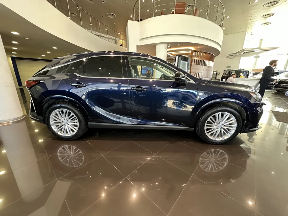 Lexus RX 2023 — миниатюра 4