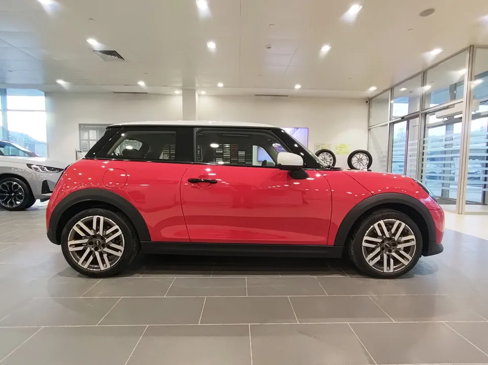 MINI Hatch 2024 — миниатюра 4