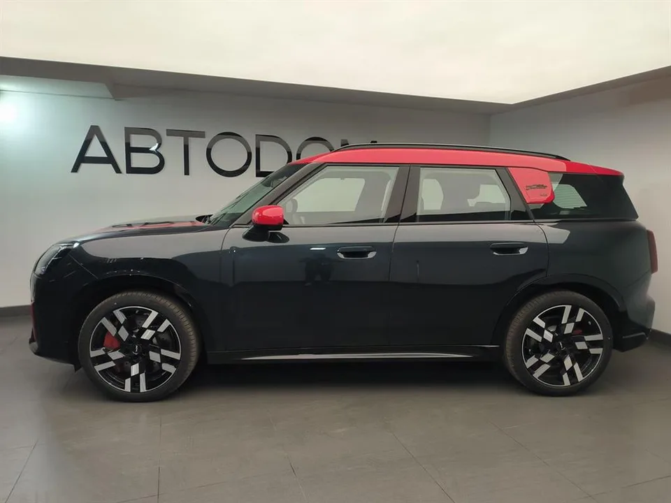 MINI Countryman 2024 — миниатюра 2
