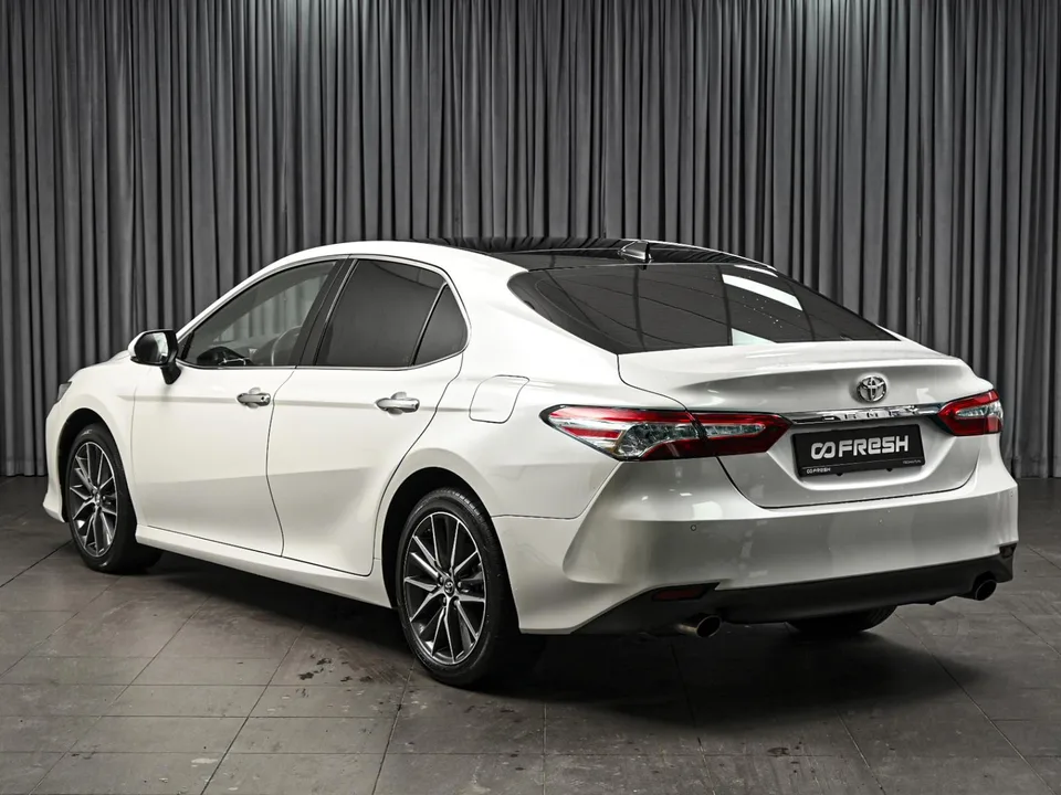 Toyota Camry 2023 — миниатюра 2