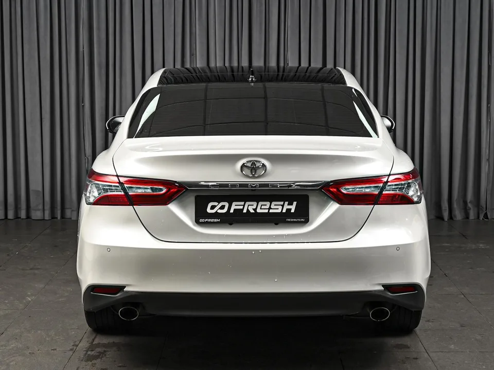 Toyota Camry 2023 — миниатюра 4