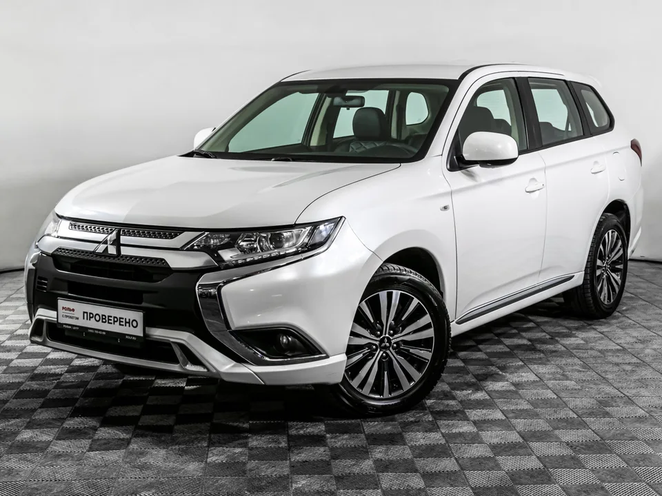 Mitsubishi Outlander 2022 — фото 1, купить с доставкой в Москву