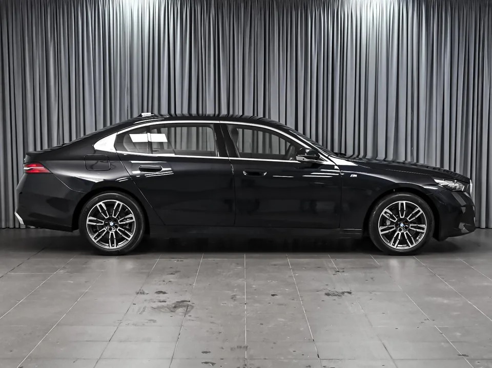 BMW 5 серия 2025 — миниатюра 5