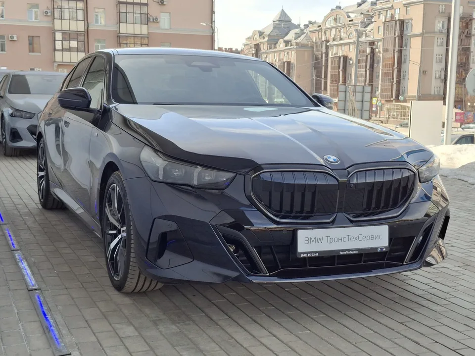 BMW 5 Series 2024 — миниатюра 3