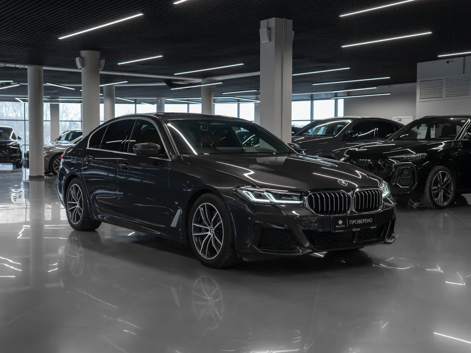 BMW 5 Series 2022 — миниатюра 2